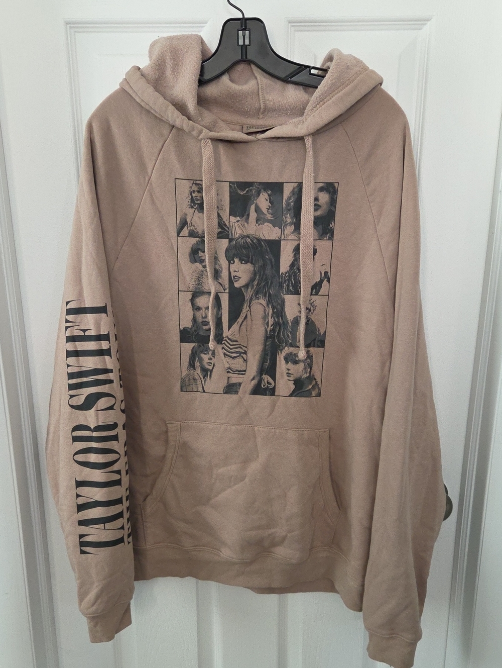 Taylor Swift The Eras Tour Photo Collage Oversized Pullover Hoodie M